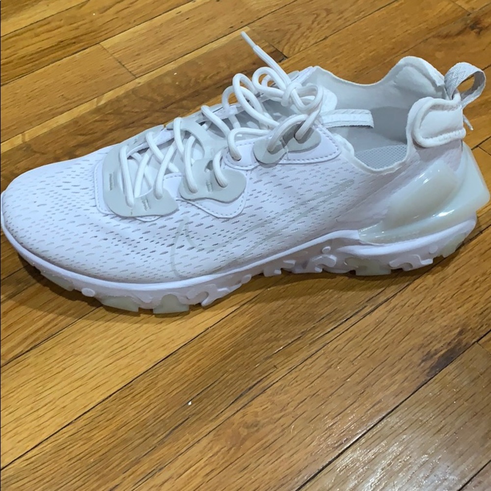 Men’s Nike sneakers